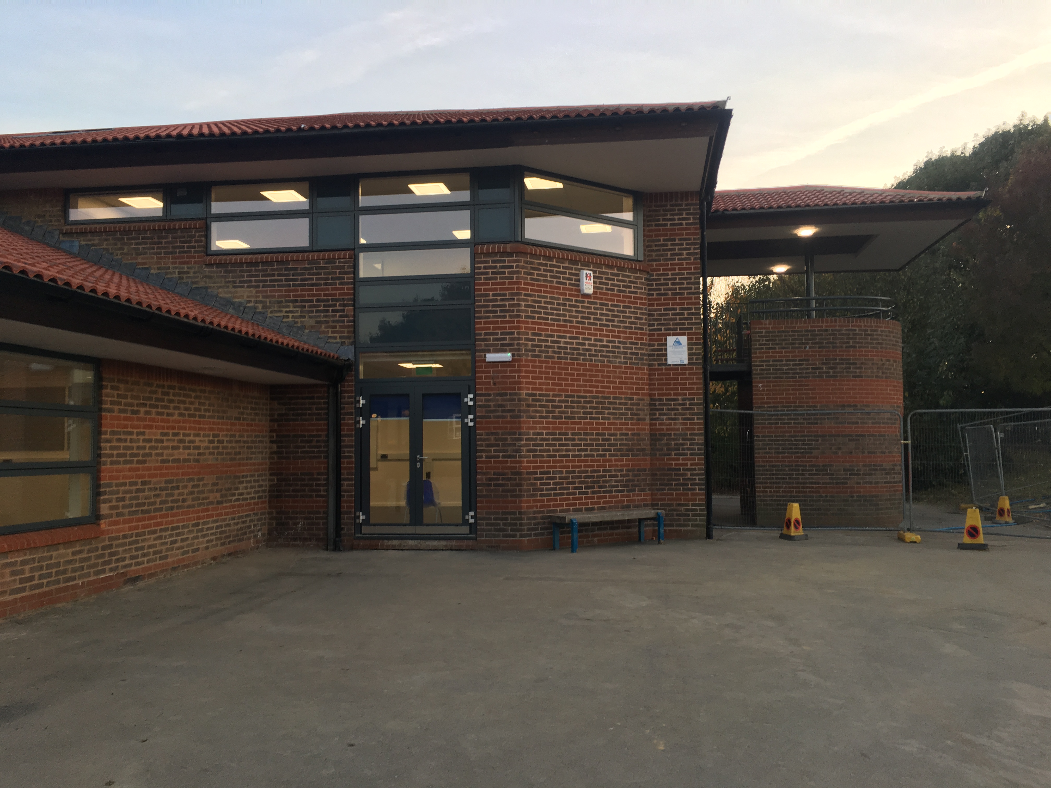 Shinewater School